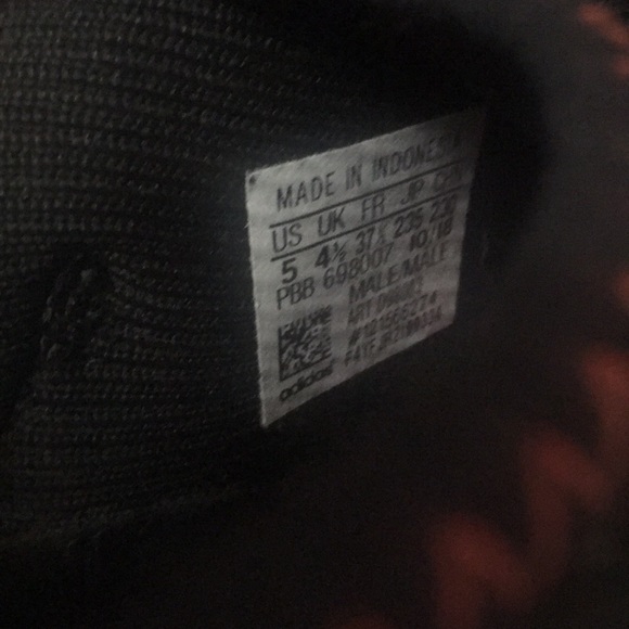 Adidas predator Boys soccer shoes - Picture 6 of 6